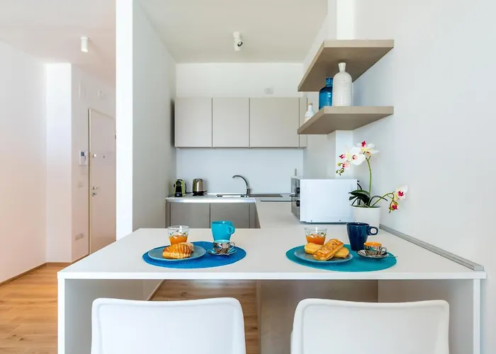 Guesthost - Waterfront With Seaview Balcony Lejlighed