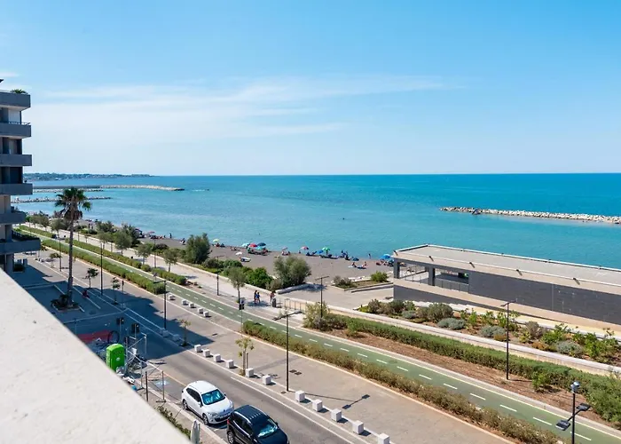 Lejlighed Guesthost - Waterfront With Seaview Balcony Bari