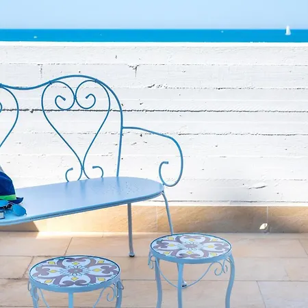 Apartman Waterfront With Seaview Balcony