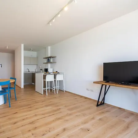 Apartman Waterfront With Seaview Balcony